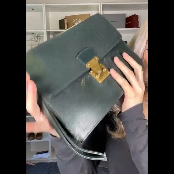 Project Louis Vuitton Green Leather clutch with Gold Lock - Picture 15 of 15